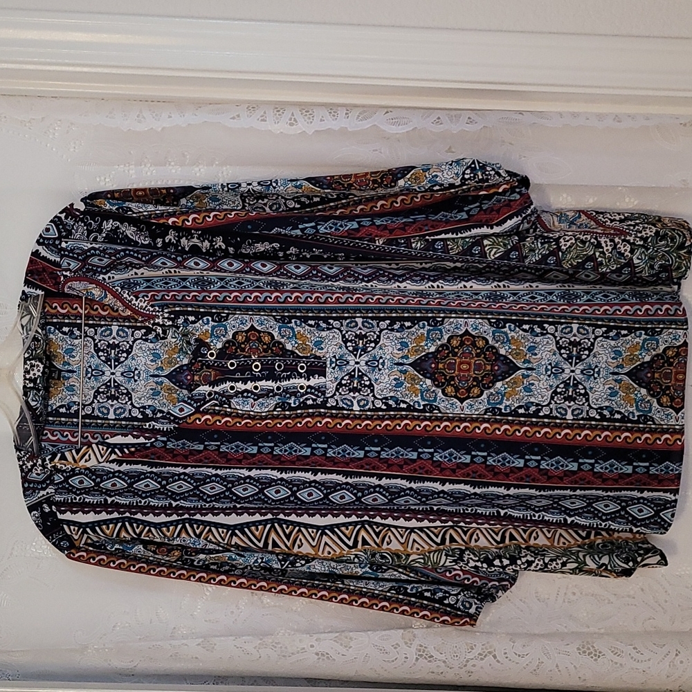 Blouse - Picture 2 of 4
